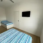Apartment Rosa- Walterigato Apartments-solo Per Famiglie